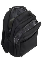 Mochila Notebook Compacta Namaro Bags - interior con notebook guardada en compartimento acolchado